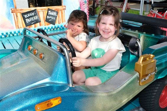 Stralende gezichten op Koersel kermis - Beringen