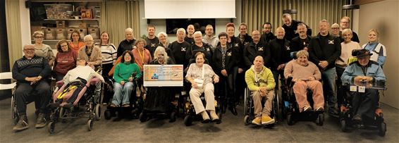 Pelt - Streetbikers schenken 4.000 euro aan De Klimroos