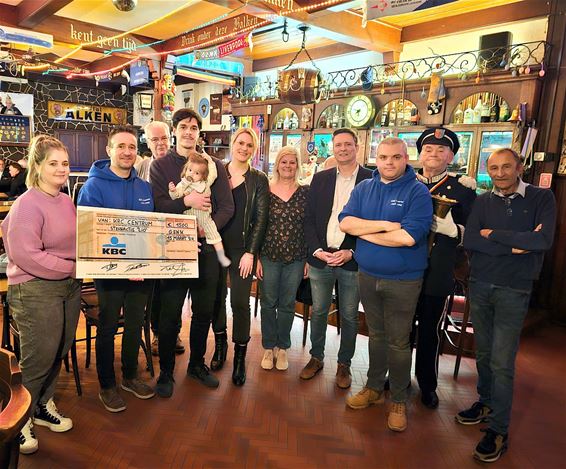 Supportersclub KRC Centrum supportert voor Lio - Genk