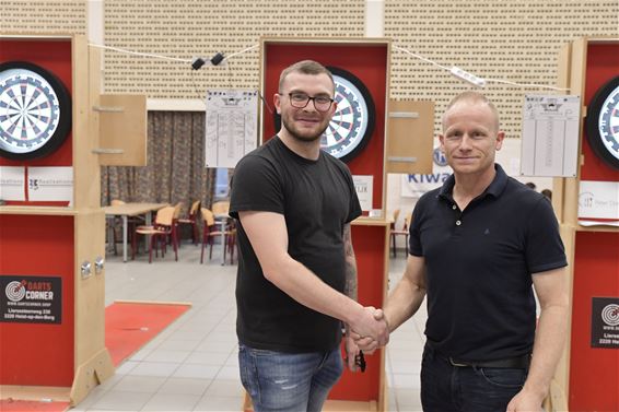 Sybren Gijbels wint Open Darts Beringen Enkel - Beringen