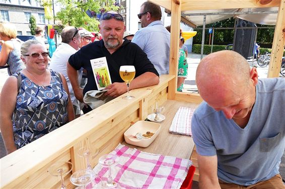 Teutenmarkt rond 'bieren en wijnen' - Neerpelt
