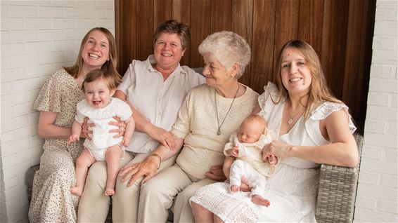 Twee keer vier generaties bij Gerarda Kuypers - Lommel