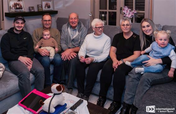 Twee keer vier generaties in dezelfde straat - Lommel