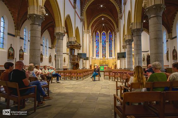 Tweemaal beiaard met live theater in de kerk - Pelt