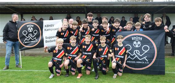U15 van KBHSV pakken verdiend de titel