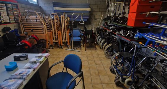 Uitleendienst Rode Kruis Lommel - Lommel