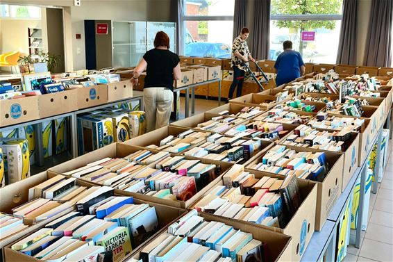 Uitverkoop afgevoerde boeken - Leopoldsburg