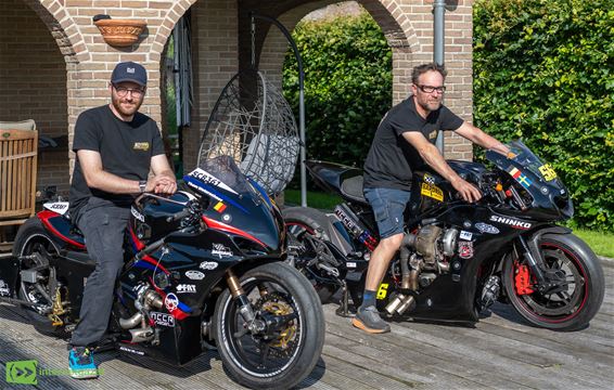 Pelt - Vader en zoon leven voor dragracen
