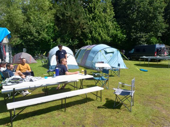 Vaderkamp mét kinderen - Pelt