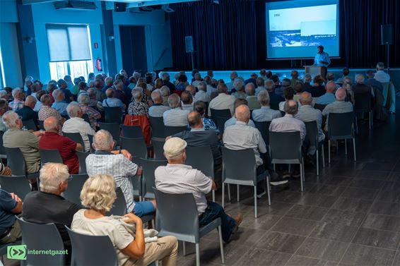 Van legerkamp naar opvang en weer terug