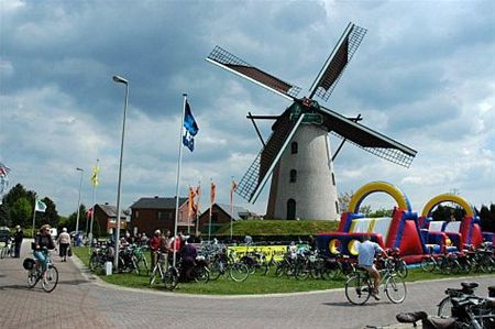 Veel volk voor de Teutenroute - Neerpelt