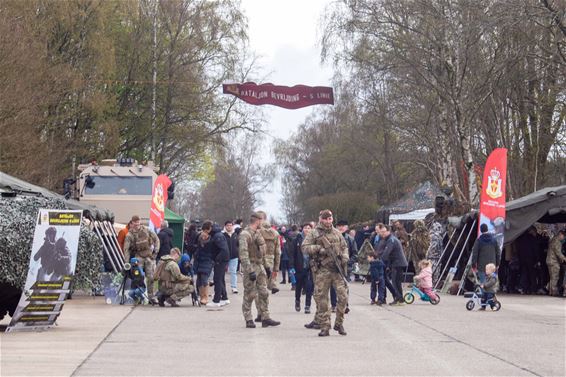 Veel volk voor opendeur Motorized Brigade - Leopoldsburg