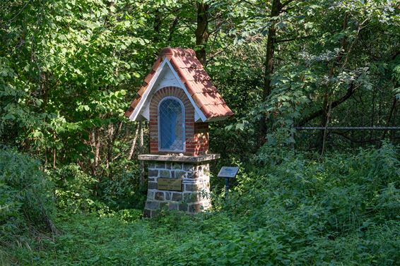 Verborgen kapel herinnert aan Cooppal-verleden - Bocholt