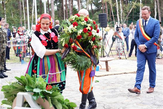 Viering aan de Poolse begraafplaats - Lommel