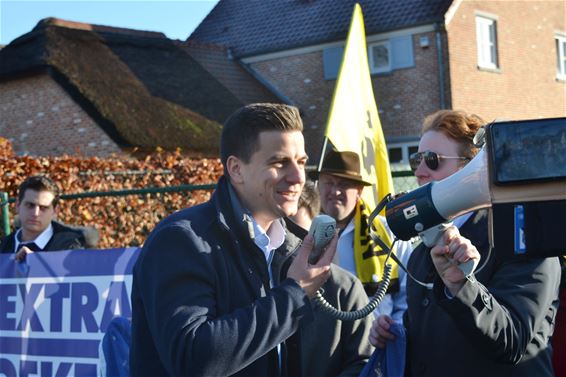 Vlaams Belang manifestatie aan Parelstrand - Lommel