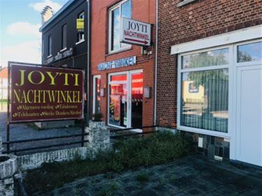 Vlaams Belang vraagt sluiting van nachtwinkels - Beringen