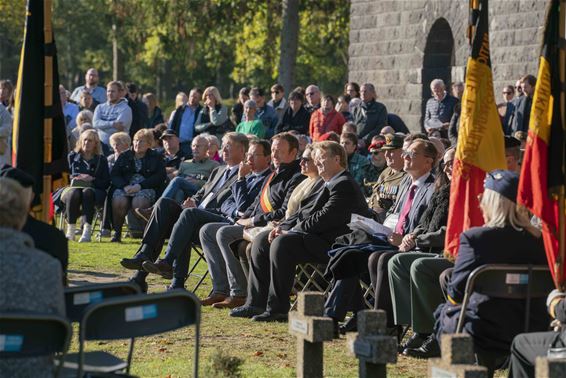 Volkstrauertag op Duitse militaire begraafplaats - Lommel
