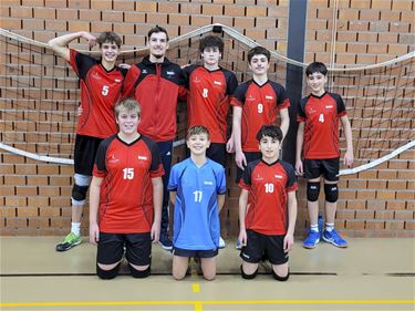 Volley-jongens U15 winnen van Hasselt - Lommel