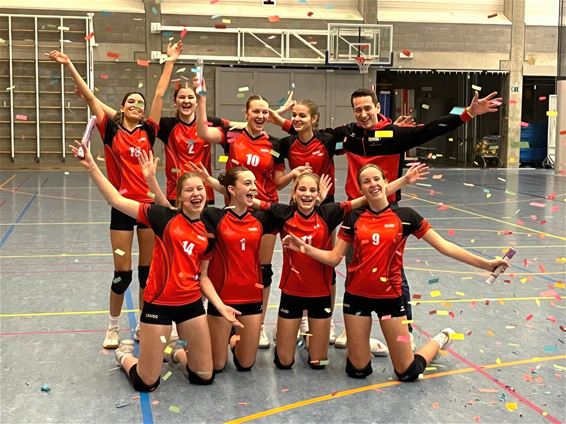 Volley: meisjes U17A Lovoc kampioen! - Lommel