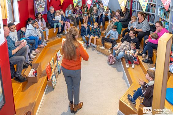 Voorlezen en toneel met Nuit Blanche in de bib - Lommel