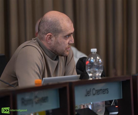 Lommel - Vraag rond AI-beleid in Lommel roept discussie op