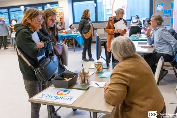 Vrijwilligersmarkt bracht vrijwilligers samen - Lommel