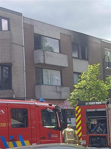 Vrouw gewond bij brand in appartement - Houthalen-Helchteren