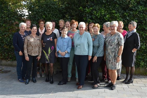Vrouwelijke pioniers 50 jaar afgestudeerd - Lommel