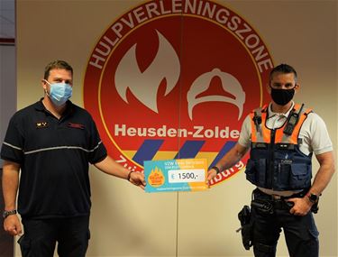 Vzw Eddy Strijckers steunt brandweerslachtoffers - Beringen