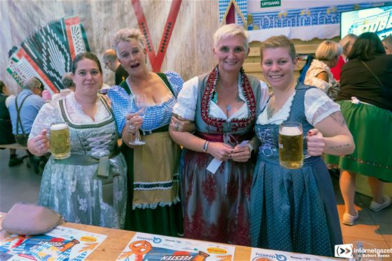 Wat een sfeer op het Oktoberfest! - Lommel