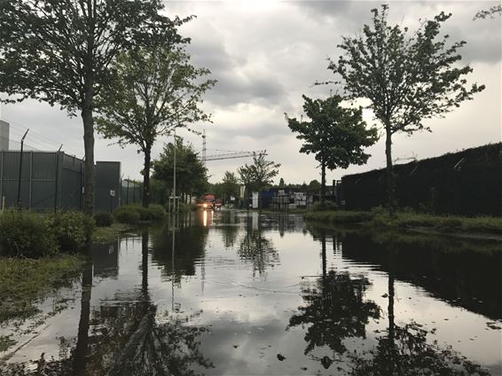 Wateroverlast door hevig onweer - Beringen