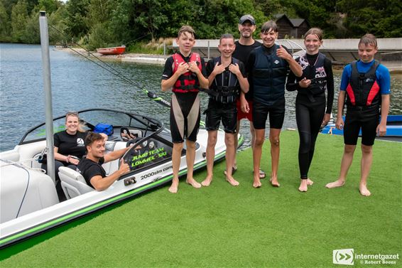 Waterskiplezier bij Lommel Ski - Lommel