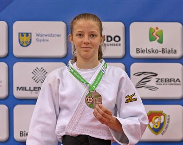 Hamont-Achel - Wederom brons voor judoka Fenne Peeters