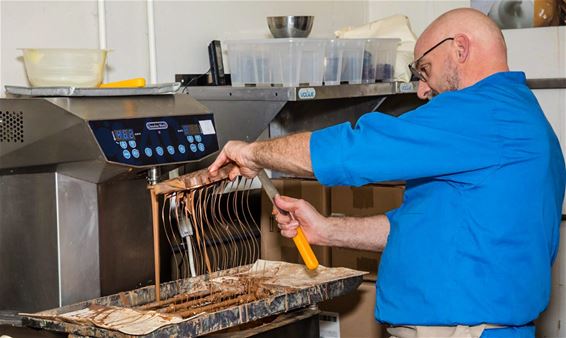 Weekendbakker maar ook chocolatier, dat is Koen - Lommel