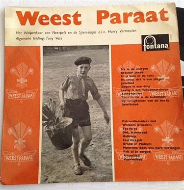 'Weest Paraat', met Welpenkoor en Sjiersekijns - Neerpelt