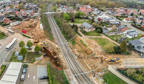 Weg is de brug! - Beringen