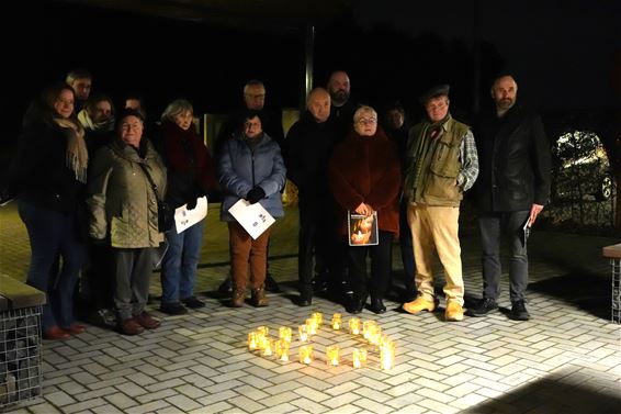 Wereldlichtjesdag aan troostplekje - Leopoldsburg