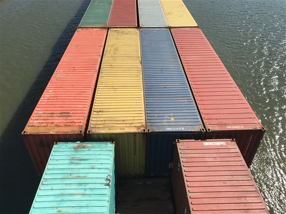 Wie spot de eerste vier lagen containerboten? - Beringen