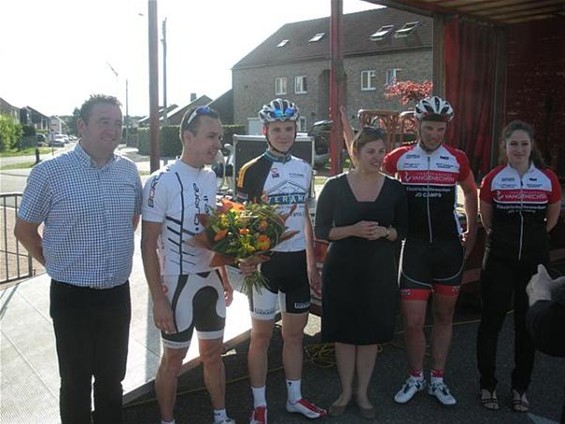 Wim Jansen wint wielerwedstrijd - Hechtel-Eksel