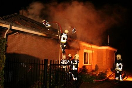 Woning onbewoonbaar na brand - Neerpelt