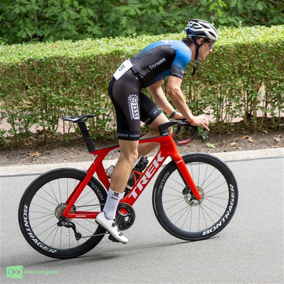 Wout Moors snelste Bocholtse triatleet in Lommel - Bocholt