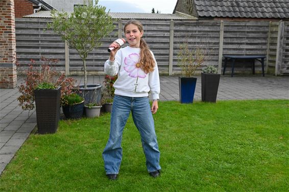 Zingen maakt Laure Van Bommel blij en rustig - Lommel