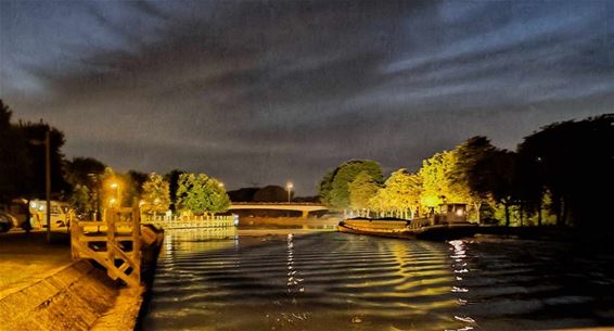 Zo mooi kan een avond bij het kanaal zijn - Pelt