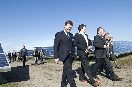 Zonnepark van Sibelco officieel geopend - Lommel