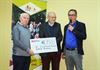 Beringen - KWB Koersel schenkt 250 euro aan Sint-Vincentius