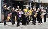 Lommel - Gezellige muziek met TeuteMèLeut op Lentekoopjes
