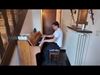 Pelt - Dylan Dubrulle speelt piano op gevoel én op zicht