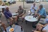 Pelt - Burenborrel brengt Boudewijnplein samen
