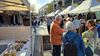 Pelt - Avondmarkt lokt veel volk naar Neerpelt-Centrum
