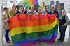 Overpelt - Regenboogvlag tegen homohaat